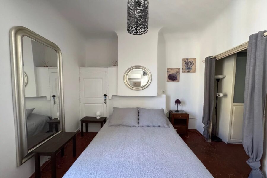 Maison à vendre à Cotignac — Vue sur la ville — photo 13