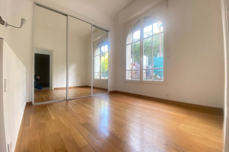 Appartement à louer à Nice — Vue mer — photo 15