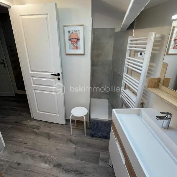 Maison à louer à Grans — Vue dégagée — photo 15