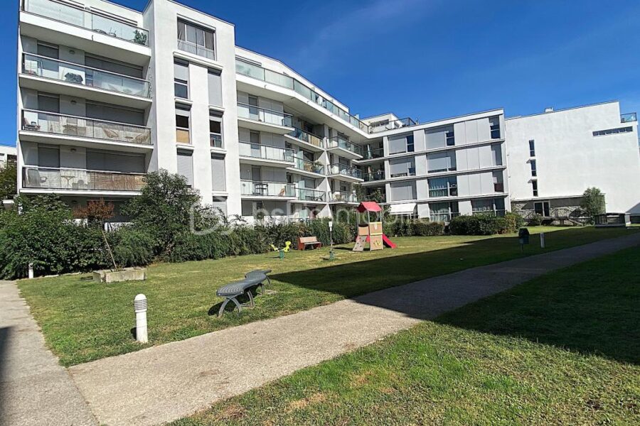 Appartement à vendre à Bordeaux — Vue sur la ville — photo 15