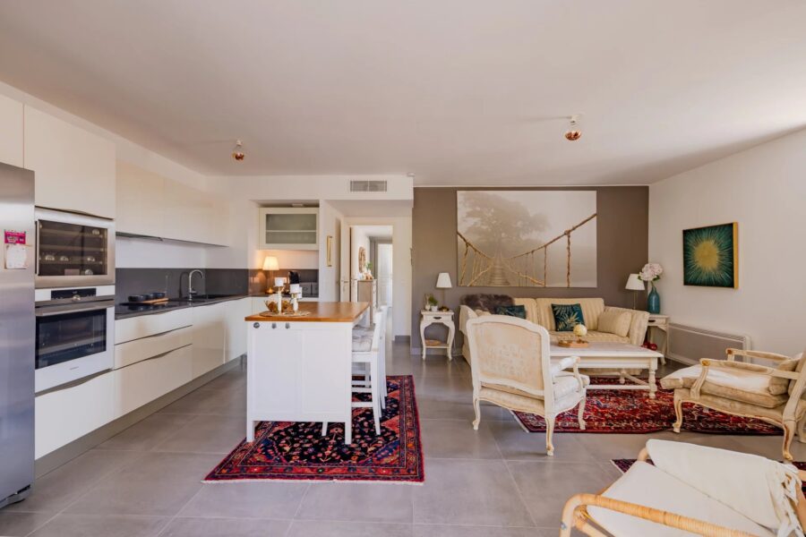 Appartement à vendre à Cavalaire-sur-mer — Vue parc & jardin — photo 8