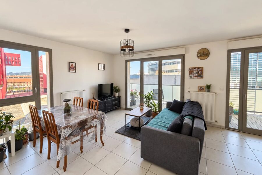 Appartement à vendre à Saint-Étienne — Vue parc & jardin — photo 2