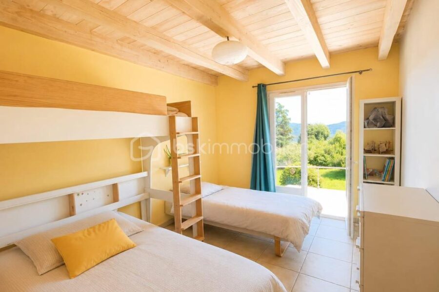 Maison à vendre à Saint pons de thomieres — Vue montagne — photo 16