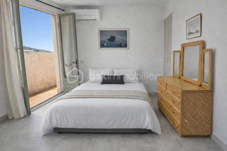 Maison à vendre à Fréjus — Vue sur la ville — photo 16