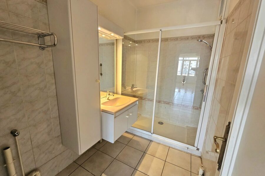 Appartement à vendre à Saint-Étienne — Vue sur la ville — photo 7