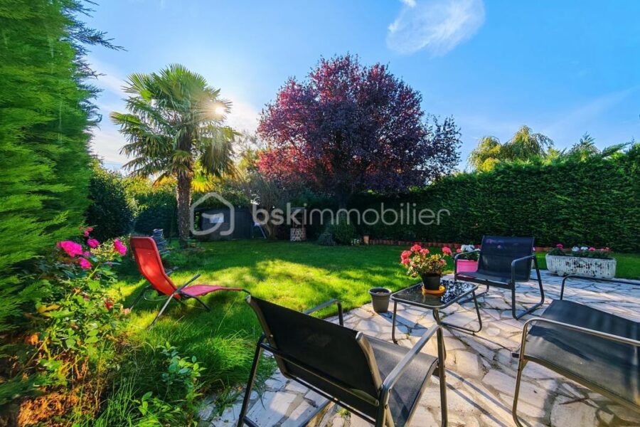 Maison à vendre à Emmerin — Vue parc & jardin — photo 17