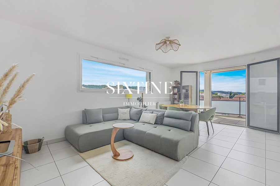 Appartement à vendre à Bourgoin-jallieu — Vue sur la ville — photo 3