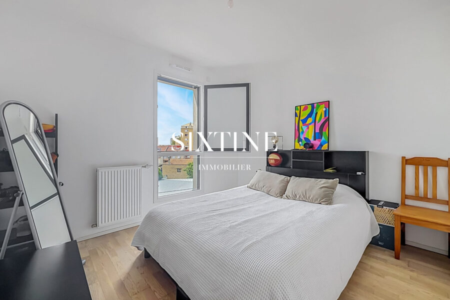 Appartement à vendre à Bourgoin-jallieu — Vue sur la ville — photo 8