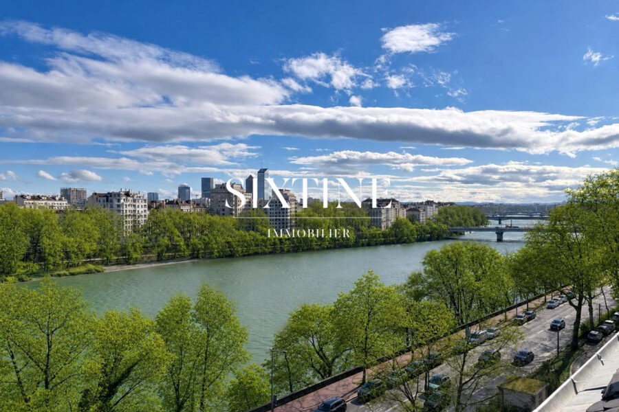 Appartement à vendre à Lyon — Vue fleuve — photo 1