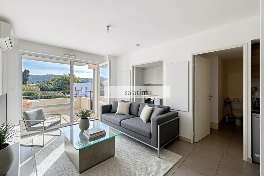 Appartement à vendre à La ciotat — Vue montagne — photo 2