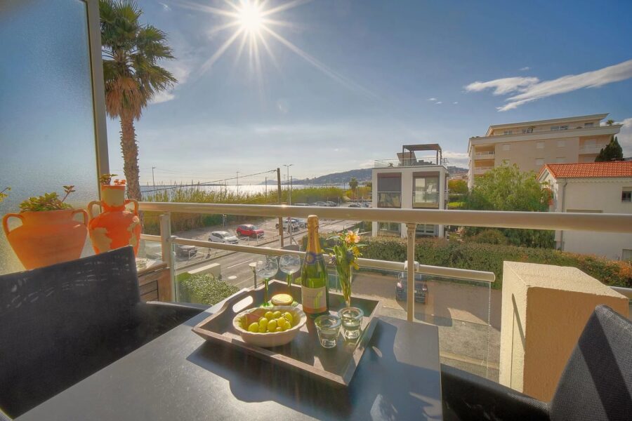 Appartement à vendre à Juan-les-pins — Vue mer — photo 3
