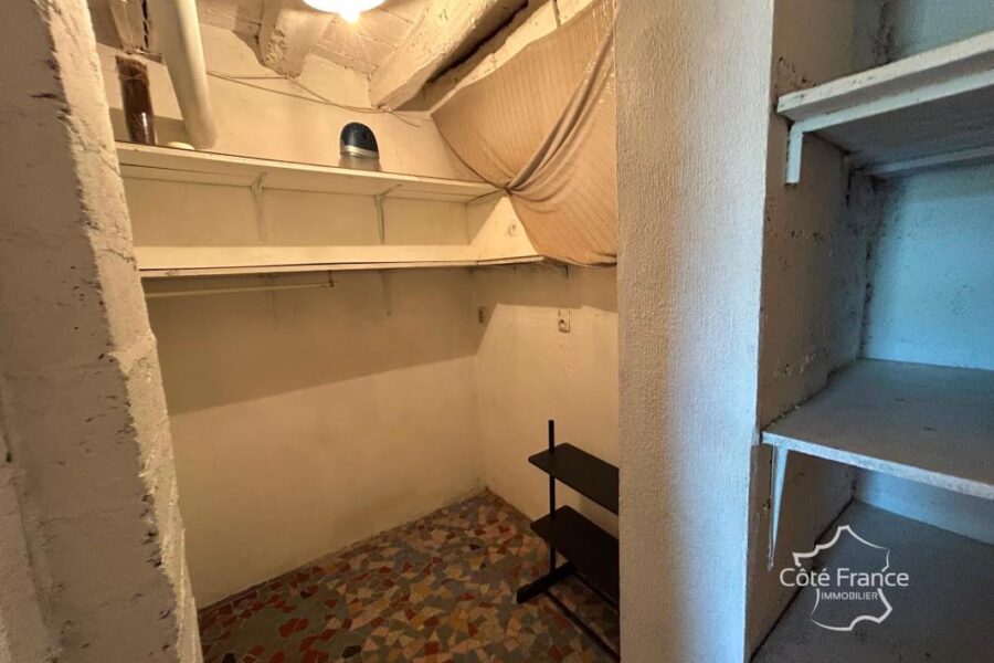 Maison à vendre à Laroche saint cydroine — Vue lac — photo 18