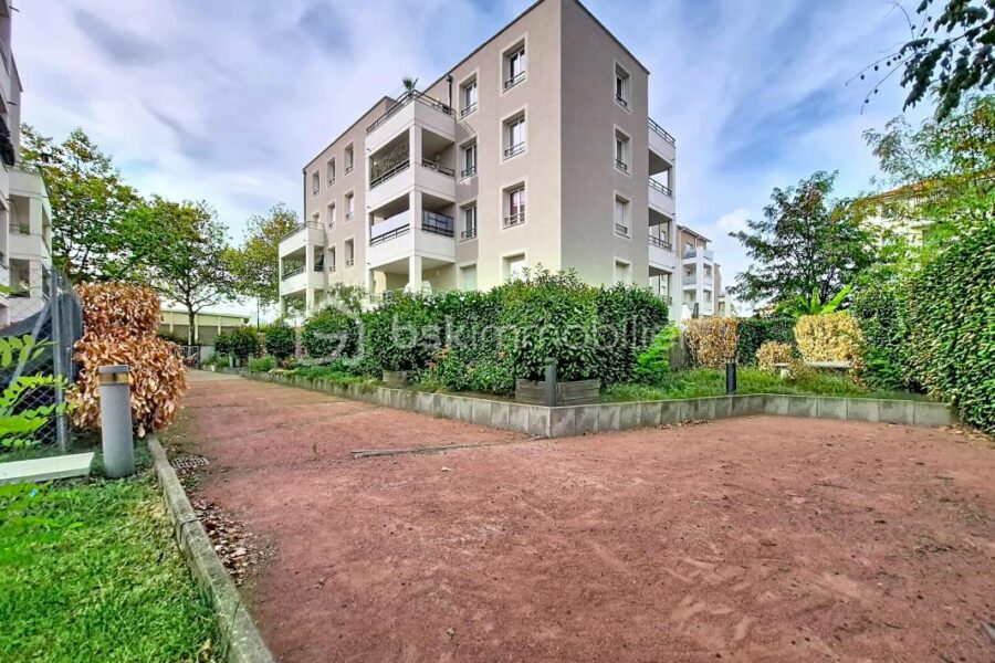 Appartement à vendre à Vénissieux — Vue sur la ville — photo 18