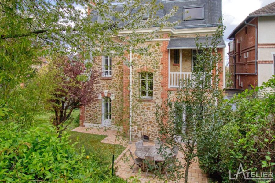 Maison à vendre à Saint cloud — Vue sur la ville — photo 18