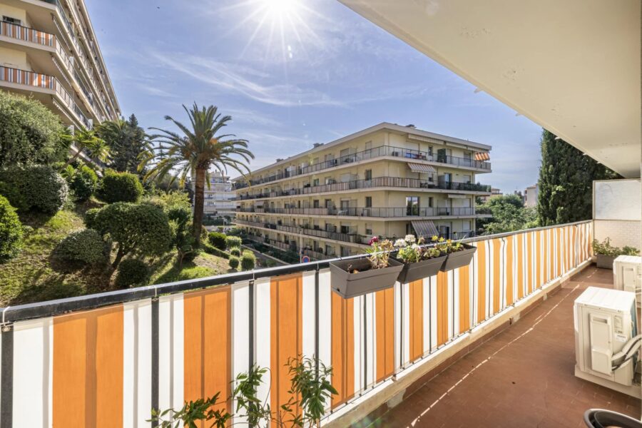 Appartement à vendre à Nice — Vue nature — photo 1