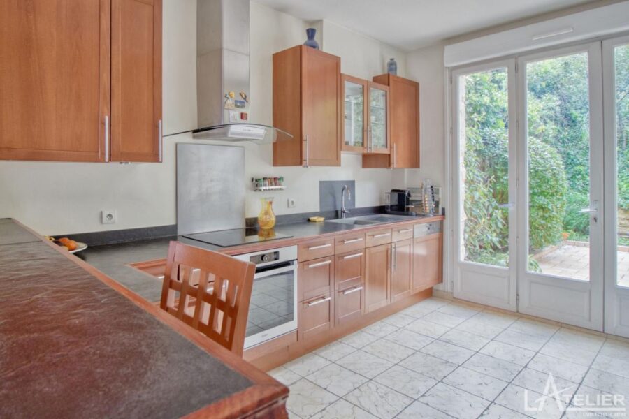 Maison à vendre à Saint cloud — Vue sur la ville — photo 19