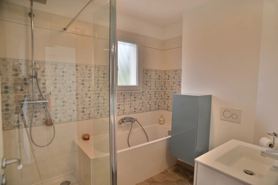 Maison à vendre à Villeneuve-loubet — Vue mer — photo 11