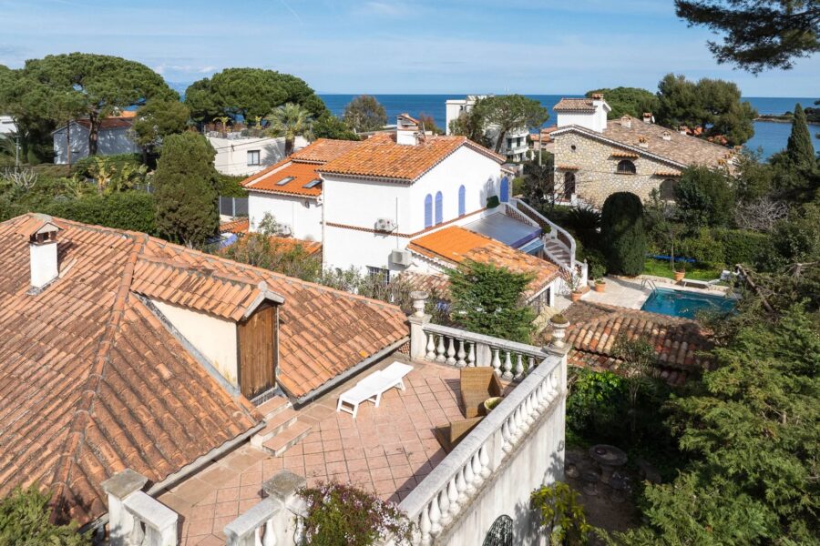 Maison à vendre à Antibes — Vue parc & jardin — photo 14