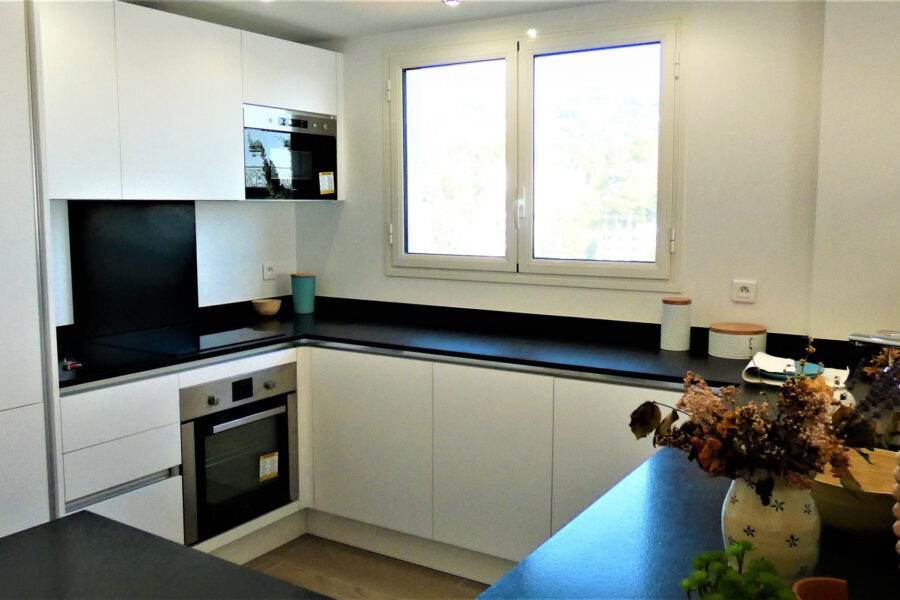 Appartement à vendre à Le cannet — Vue sur la ville — photo 4
