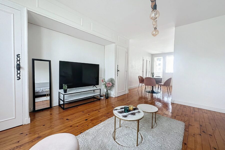 Appartement à louer à Saint-Étienne — Vue sur la ville — photo 12