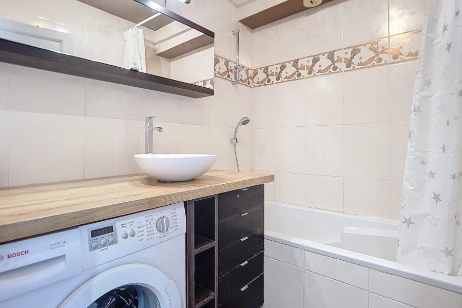Appartement à louer à Saint-laurent-du-var — Vue mer — photo 11