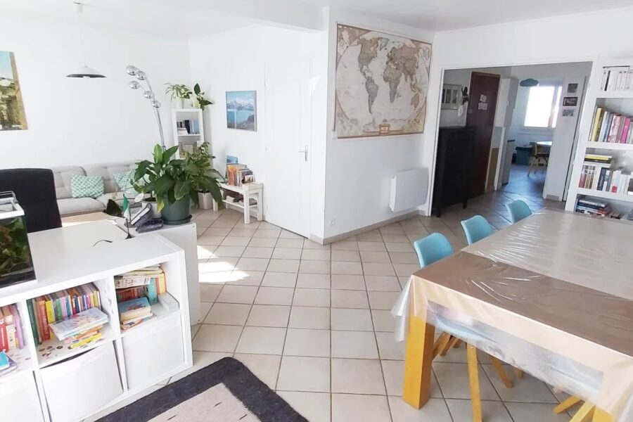 Appartement à vendre à Villeurbanne — Vue sur la ville — photo 3