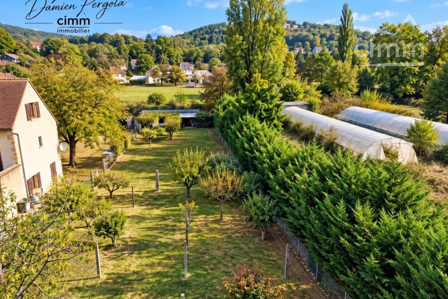 Maison à vendre à Le lardin-saint-lazare — Vue parc & jardin — photo 1