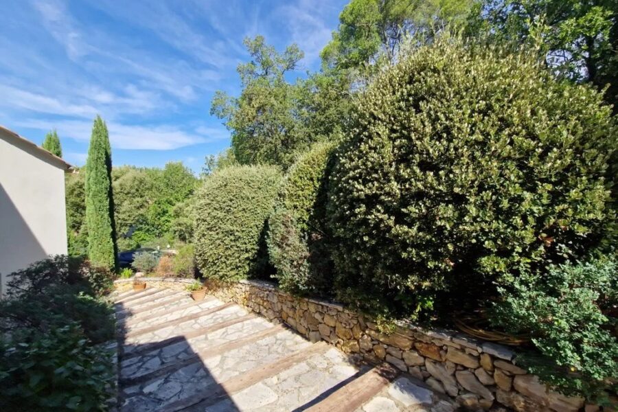 Maison à vendre à Lorgues — Vue montagne — photo 6