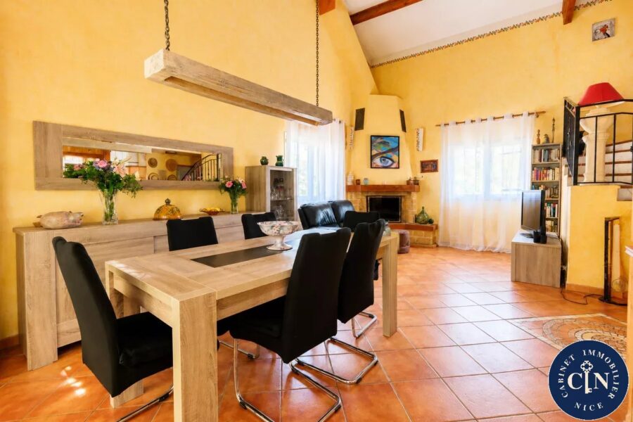 Maison à vendre à Le broc — Vue montagne — photo 9