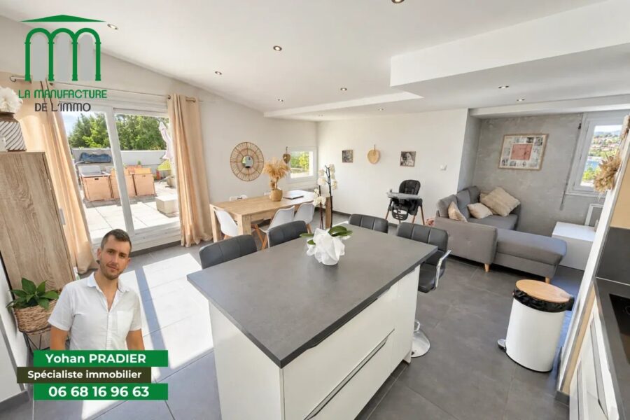 Appartement à vendre à Saint-Étienne — Vue montagne — photo 4