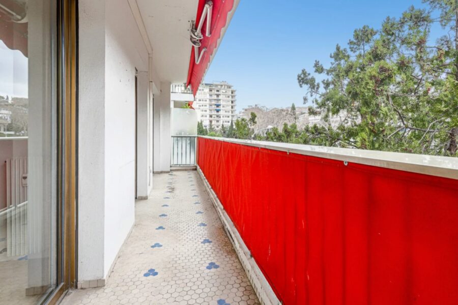 Appartement à vendre à Nice — Vue sur la ville — photo 1