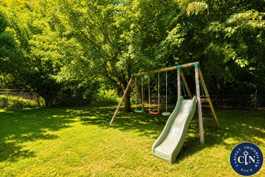 Maison à vendre à Le broc — Vue montagne — photo 6
