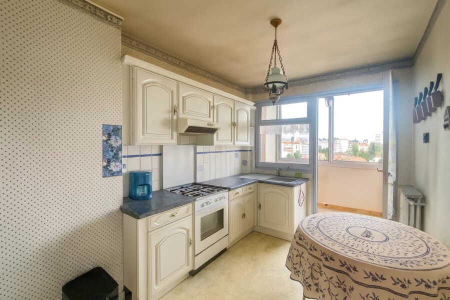 Appartement à vendre à Saint-Étienne — Vue sur la ville — photo 4