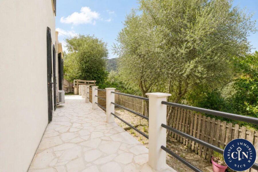 Maison à vendre à Peille — Vue montagne — photo 8
