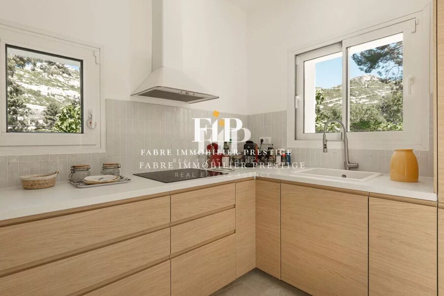 Maison à vendre à Marseille 9ème — Vue mer — photo 10