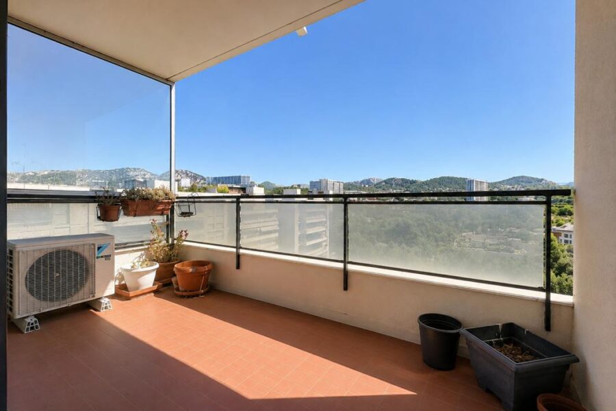 Appartement à vendre à Marseille — Vue parc & jardin — photo 2