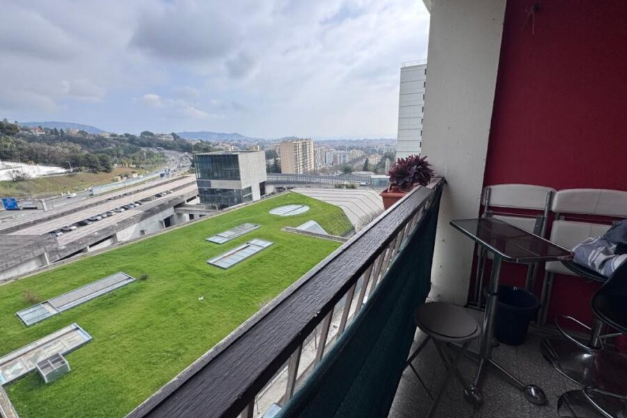 Appartement à vendre à Nice — Vue sur la ville — photo 1