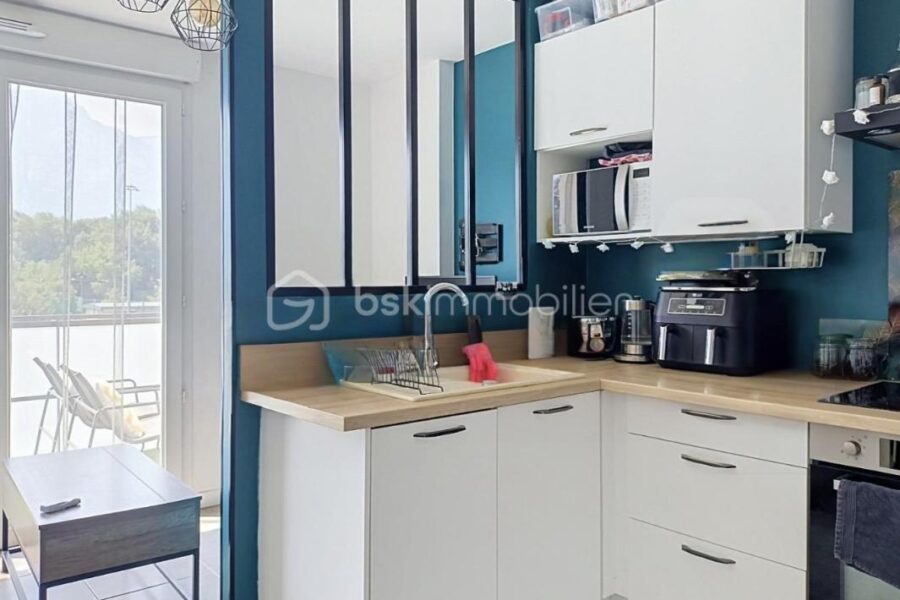 Appartement à vendre à Saint martin le vinoux — Vue montagne — photo 3