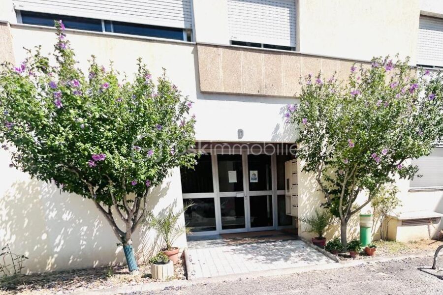 Appartement à louer à Arles — Vue parc & jardin — photo 3