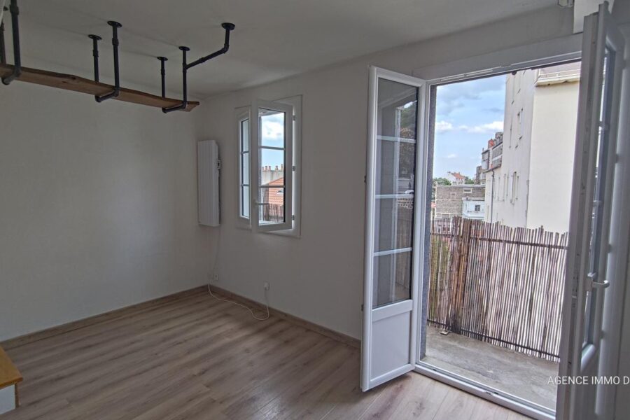 Appartement à louer à Clermont ferrand — Vue sur la ville — photo 2