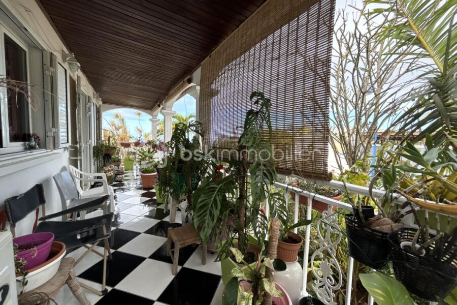 Maison à vendre à Saint benoit — Vue mer — photo 2