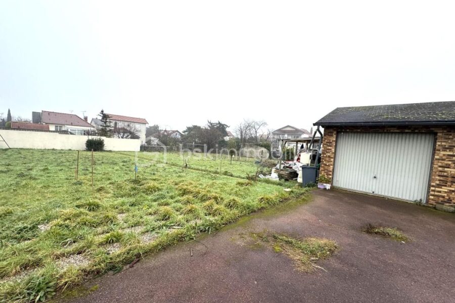 Terrain à vendre à Orly — Vue dégagée — photo 3