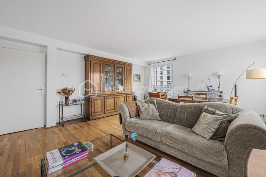 Appartement à vendre à Paris 14e arrondissement — Vue sur la ville — photo 3