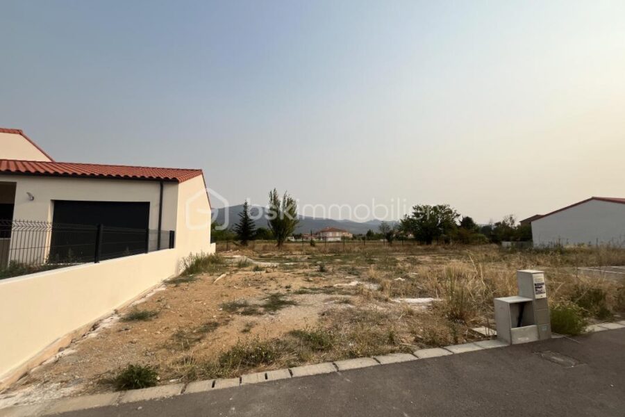 Terrain à vendre à Prades — Vue montagne — photo 1