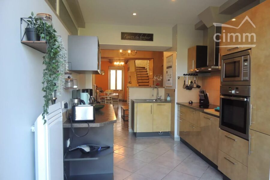 Maison à vendre à Vallées-d&rsquo;antraigues-asperjoc — Vue montagne — photo 3