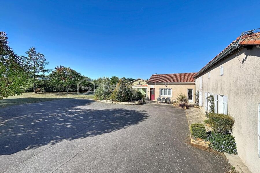 Maison à vendre à Bressuire — Vue nature — photo 22