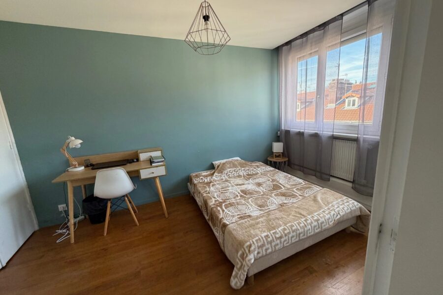 Appartement à vendre à Saint-Étienne — Vue sur la ville — photo 6