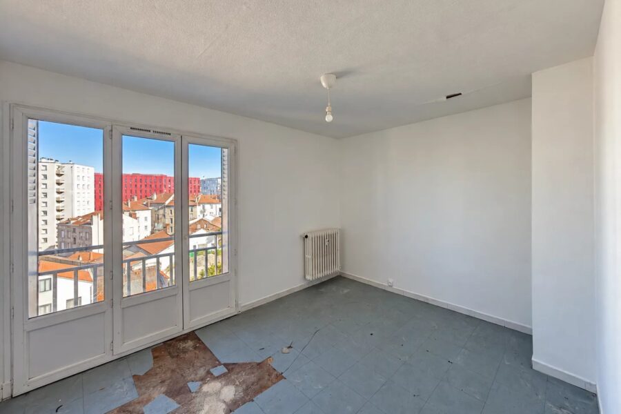 Appartement à vendre à Saint-Étienne — Vue sur la ville — photo 8