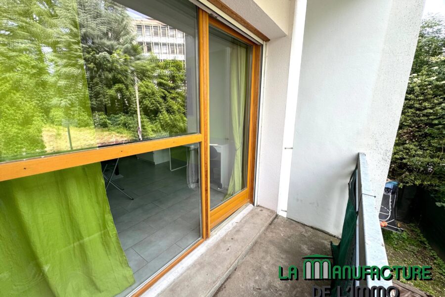 Appartement à louer à Saint-Étienne — Vue sur la ville — photo 6