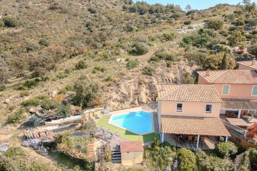 Maison à vendre à Le lavandou — Vue montagne — photo 5